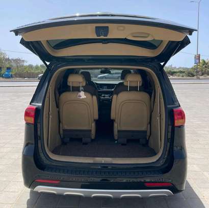 Kia carnaval 2017 image 7