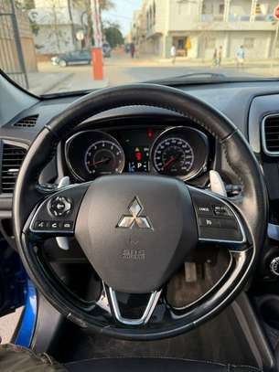 Mitsubishi rvr platinium image 12