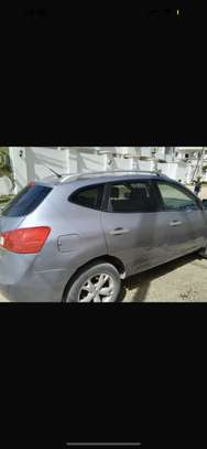 Nissan rogue image 2