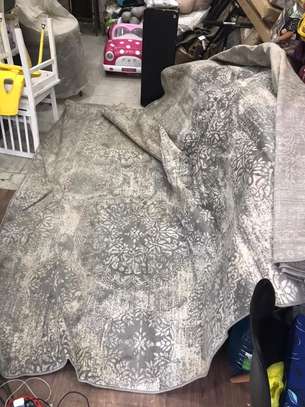 Tapis couleur gris 1m20 image 1