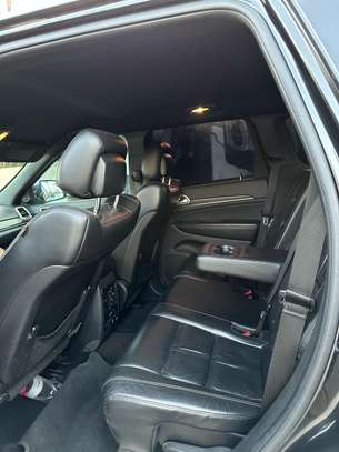 Jeep grand Cherokee image 5