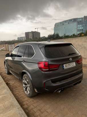 Voiture BMWX5 à vendre image 4