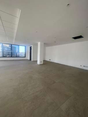 Plateaux commerciaux et bureaux à louer à Cité Keur Guorgui image 11