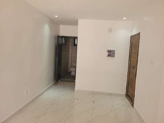 Studio à louer par mois image 4