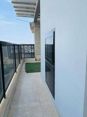 PENTHOUSE A LOUER OUEST FOIRE image 5