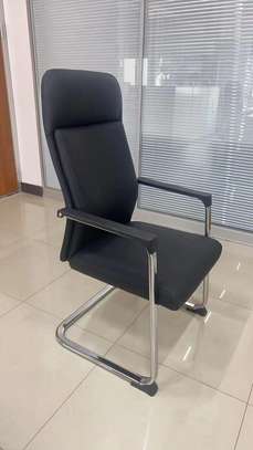 Chaise image 1