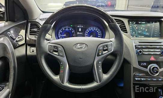 Hyundai elantra 2017 image 3