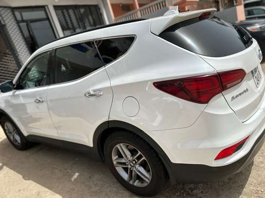 Hyundai santafe 2017 image 4