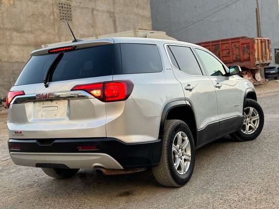 GMC image 5