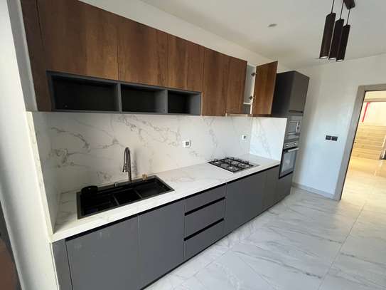 Appartement F4 à louer aux almadies image 2