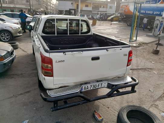 Mitsubishi l200 2018 image 3