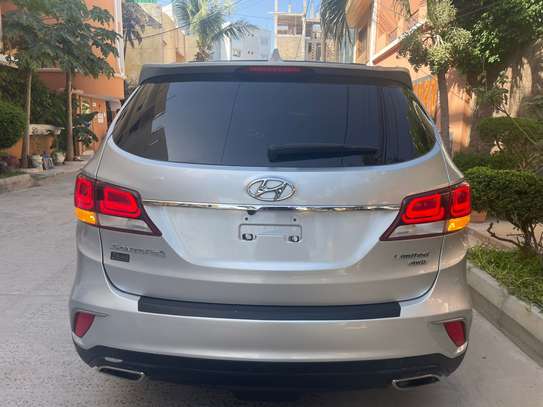 Hyundai Santafe V6 Anne 2017 image 7