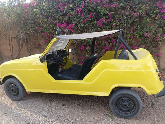 Renault 4 image 3