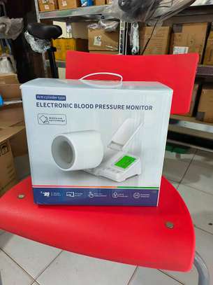 Tensiomètre électronique professionnel haut de gamme image 7