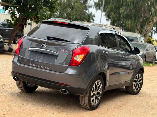 Korando image 6