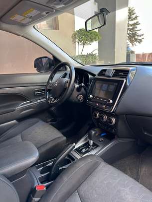 Mitsubishi rvr 2020 image 10