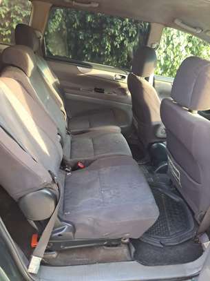 Toyota avensis verso 7 places image 4