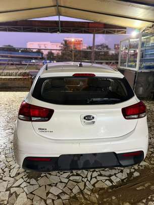 Kia Rio 2018 image 2