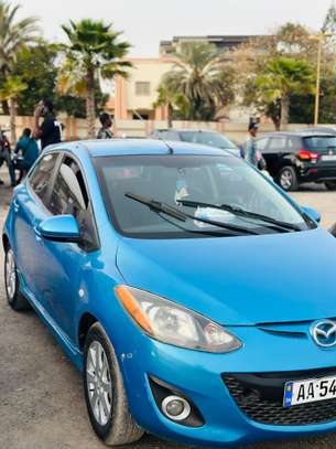Mazda 2 2013 image 3