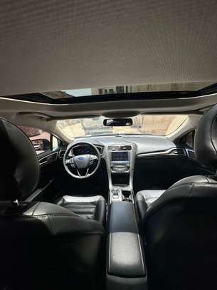 Ford Fusion Full Option image 7