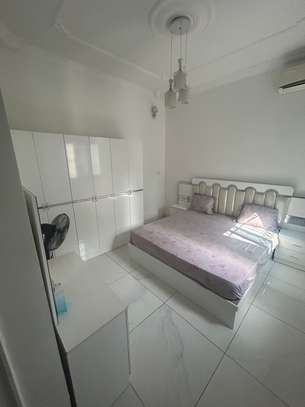 Chambre à louer au point E image 4