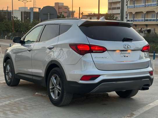 HYUNDAI SANTA FE 2017 image 3