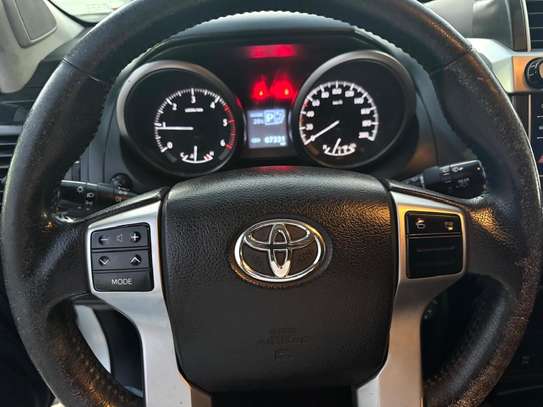 Toyota Land Cruiser Prado image 7