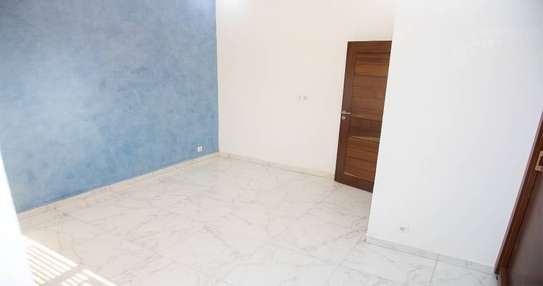 APPARTEMENT F4 À LOUER - CITÉ MAKIOU FAYE image 6