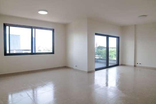 DAKAR POINT-E : Appartement 3 chambres à louer – PLANTA image 1