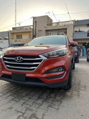 HYUNDAI TUCSON 2018 image 10