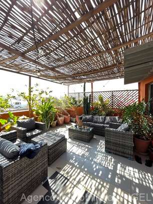 Ref_33836_PL Bel appartements meublé au 3ème étage à Baobab image 1