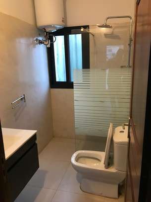 Villa R+1 de Type F6 à louer sur Virage image 3