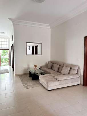 Bel appartement à louer à ngor image 4