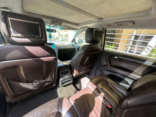 Audi Q7 2009 image 7