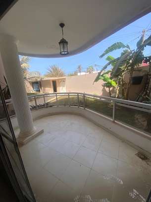 Un Appartement F3 à louer à Ngor Diarama image 15
