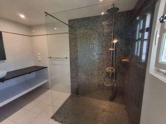 LOCATION d’une villa aux Almadies image 6