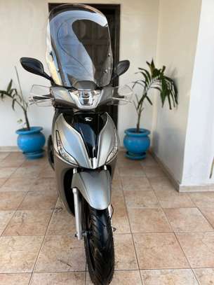 Kymco à vendre image 2