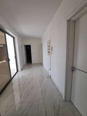 appartement de type f5 vue mer à louer fann 5eme étage image 13