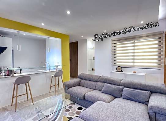 Studio meublé à louer – Point E image 1