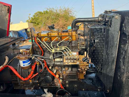 Groupe électrogène 22kva Perkins image 2