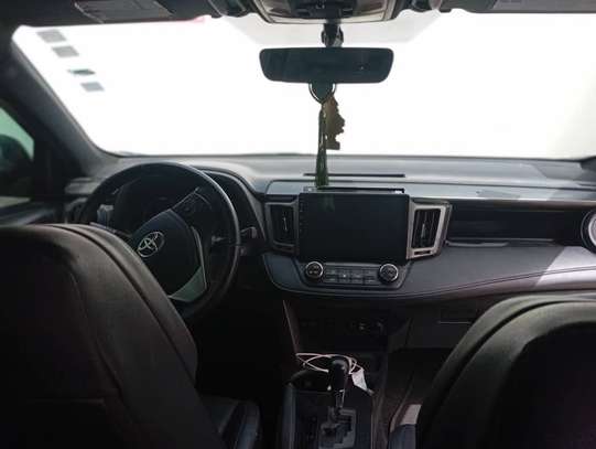 Toyota rav 4 image 9