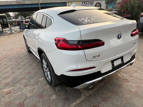 BMW X4 2019 image 11