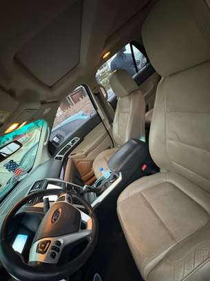 Ford explorer platinium limited image 7