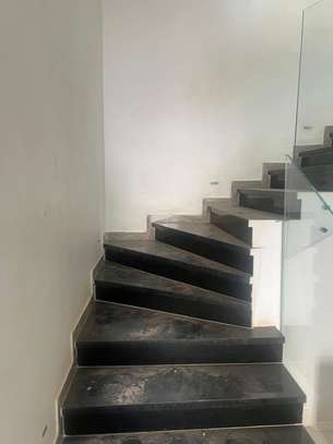 Villa 10 pièces à louer au point E image 7