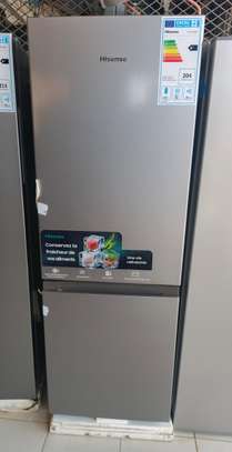 refrigérateur hisense 3tiroirs 171l A+ image 2