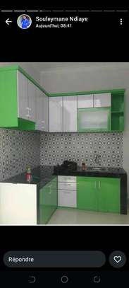 Cuisine équipée moderne image 1