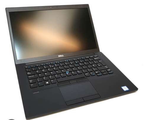 Dell 7490 cor i7 de 8th gen image 3