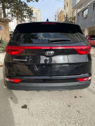 KIA SPORTAGE LX 2019 image 8