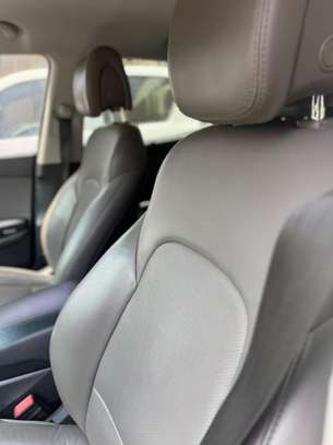 Hyundai Santa fe 2017 image 9