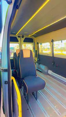 renault master 19 place image 3